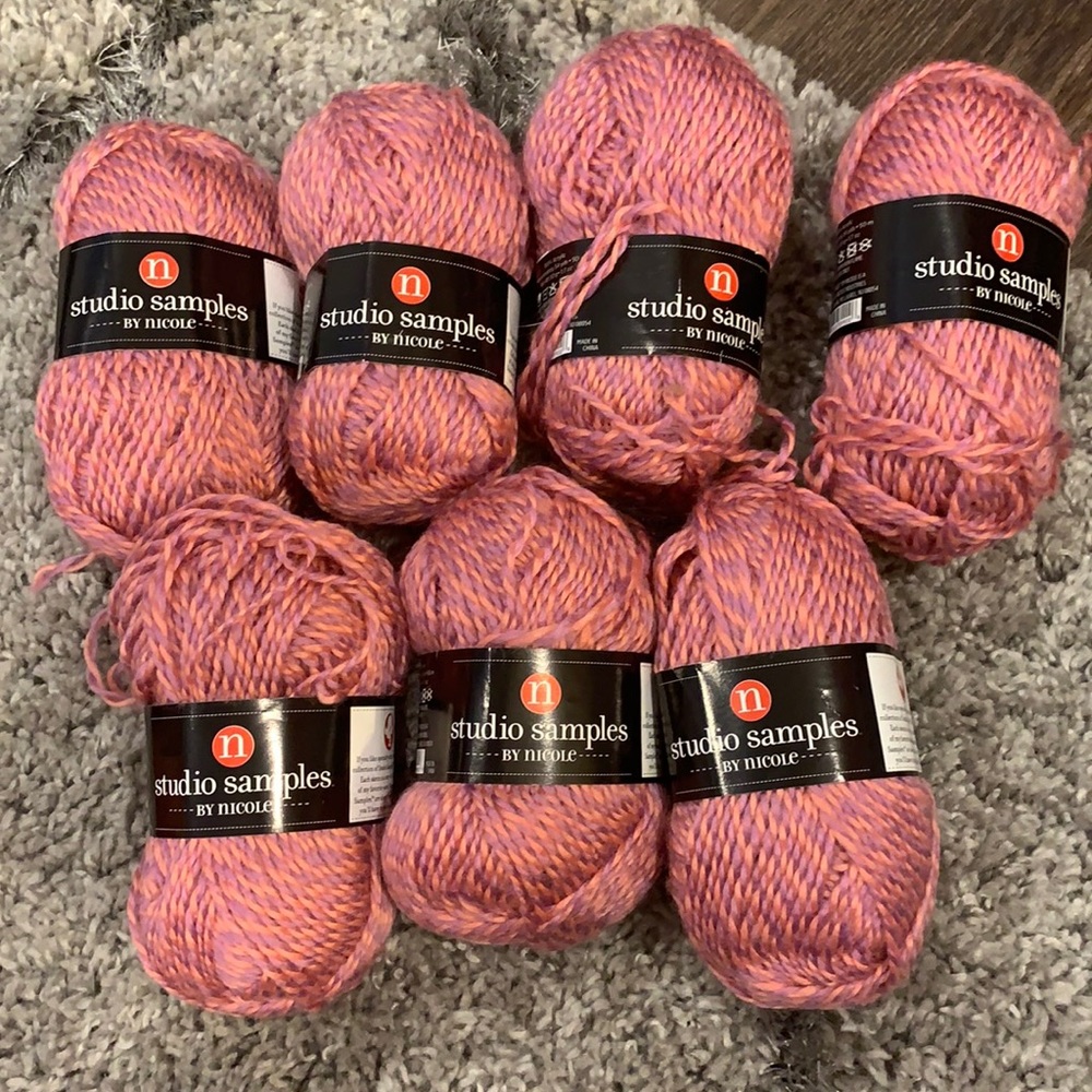 Pink-purple yarn lot